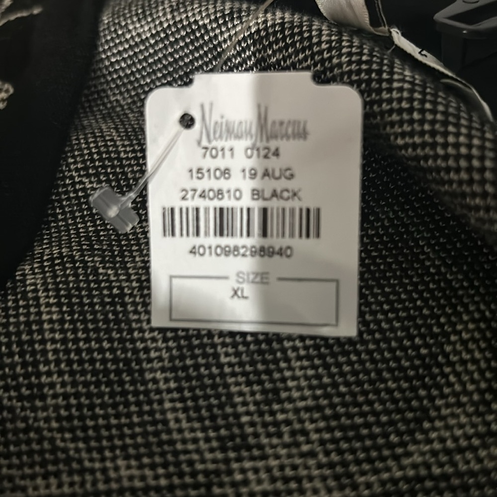 Brand new Neiman Marcus dress with tags! Size XL. Send offers please!! - Picture 9 of 12